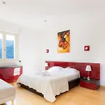 Luxury Laglio